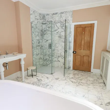 High Torver House Semesterbostad